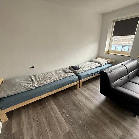 Emas 1 Mit 2 Einzelbetten, Kueche, Wlan, Tv Krefeld
